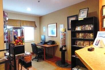 هتل Coastal Inn Halifax Bayers Lake