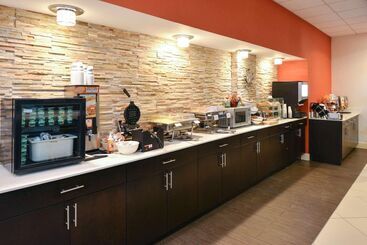 هتل Country Inn & Suites By Radisson, Nashville Airport, Tn