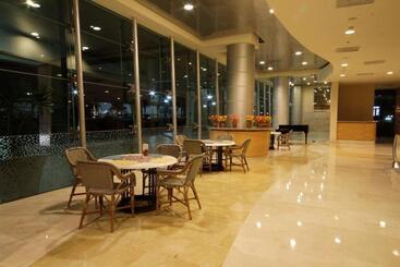 هتل Crowne Plaza Torreon, An Ihg