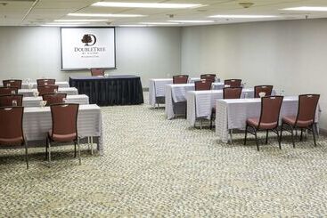 Doubletree By Hilton Hotel Wilmington