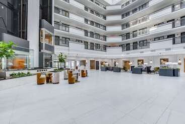 هتل Embassy Suites Louisville East
