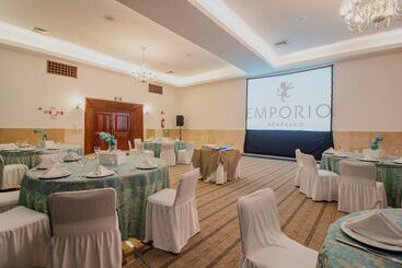 هتل Emporio Acapulco