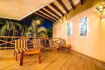 هتل Emporio Acapulco