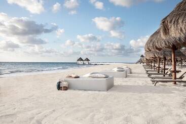 هتل Excellence Riviera Cancun All Inclusive - Adults Only