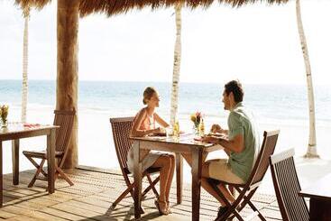 هتل Excellence Riviera Cancun All Inclusive - Adults Only