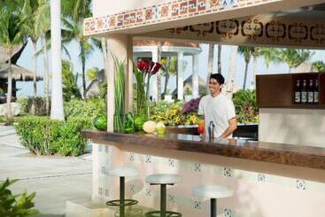 هتل Excellence Riviera Cancun All Inclusive - Adults Only