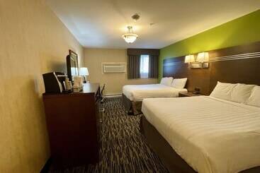 בית מלון כפרי Fernie Stanford Resort