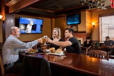 호텔 Four Points By Sheraton Edmonton South