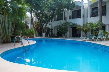هتل Hacienda Paradise