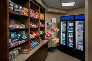 هتل Hampton Inn & Suites Milwaukee Downtown