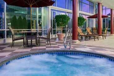 هتل Hampton Inn & Suites Buffalo Downtown