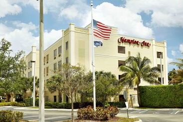 هتل Hampton Inn By Hilton West Palm Beach Central Airport