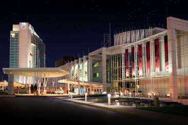 هتل Hilton Lacleamy