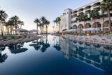 هتل Hilton Los Cabos