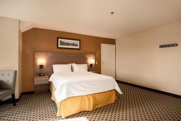 酒店 Holiday Inn Express & Suites Tremblant, An Ihg
