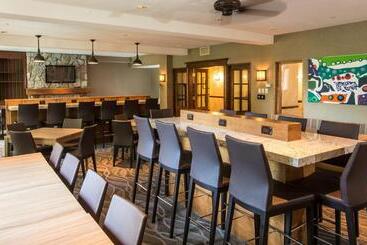 酒店 Holiday Inn Express & Suites Tremblant, An Ihg