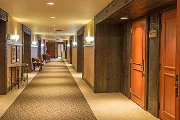 酒店 Holiday Inn Express & Suites Tremblant, An Ihg