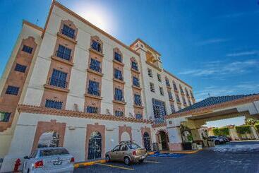 هتل Holiday Inn Leon, An Ihg
