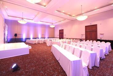 호텔 Holiday Inn Monterrey Valle, An Ihg