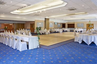 هتل Holiday Inn Newport, An Ihg