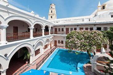 هتل Holiday Inn Veracruz Centro Historico, An Ihg