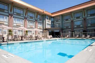 酒店 Holiday Inn Victoria   Elk Lake, An Ihg
