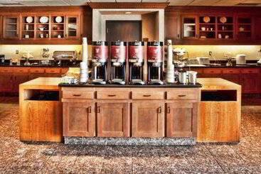 هتل Humphry Inn And Suites