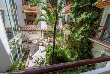 هتل Illusion Boutique Near Beach