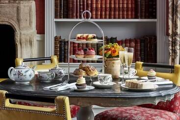Knightsbridge Hotel, Firmdale Hotels