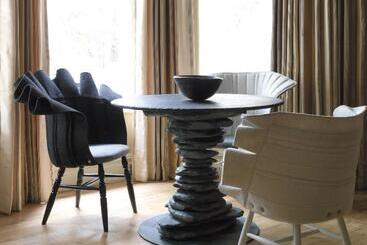 Knightsbridge Hotel, Firmdale Hotels