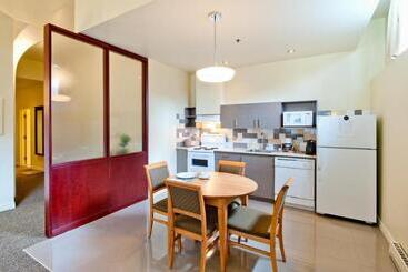 בית מלון כפרי Le Square Phillips Hôtel & Suites