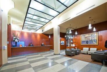בית מלון כפרי Le Square Phillips Hôtel & Suites