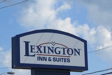 هتل Lexington Inn & Suites Windsor