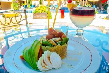 هتل Los Patios