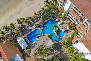 Luna Palace Hotel And Suites