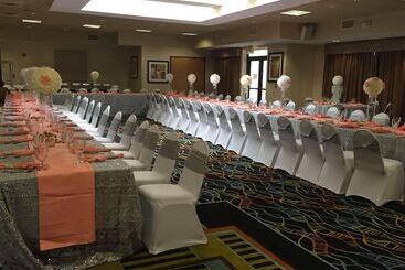 Radisson Hotel Dallas North Addison