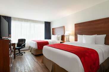 هتل Ramada Plaza By Wyndham Montreal