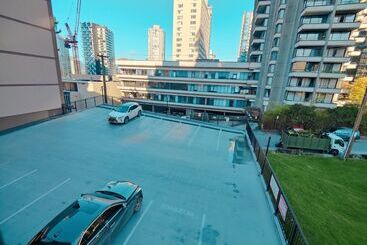 هتل Divya Sutra Suites On Robson Downtown Vancouver