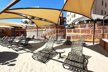 هتل Sea Of Cortez Beach Club
