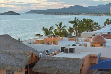 هتل Sea Of Cortez Beach Club