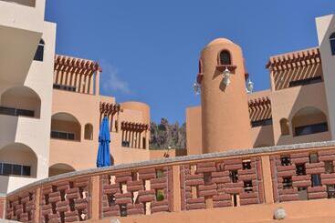 هتل Sea Of Cortez Beach Club