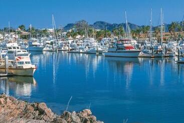 هتل Sea Of Cortez Beach Club
