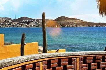 هتل Sea Of Cortez Beach Club