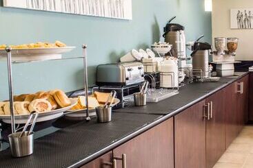 هتل Sleep Inn & Suites Monticello