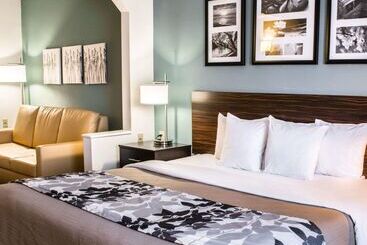 هتل Sleep Inn & Suites Monticello