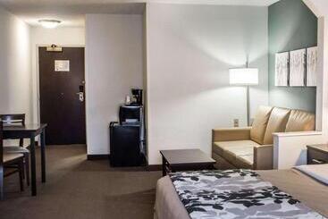 هتل Sleep Inn & Suites Monticello