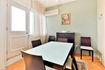 호텔 Sunset Suites