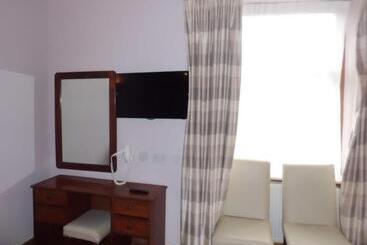 هتل Merchant City Inn