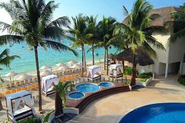 هتل The Reef Coco Beach