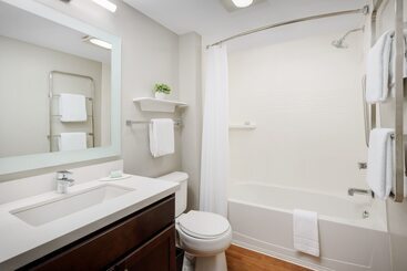 هتل Towneplace Suites Manchesterboston Regional Airport